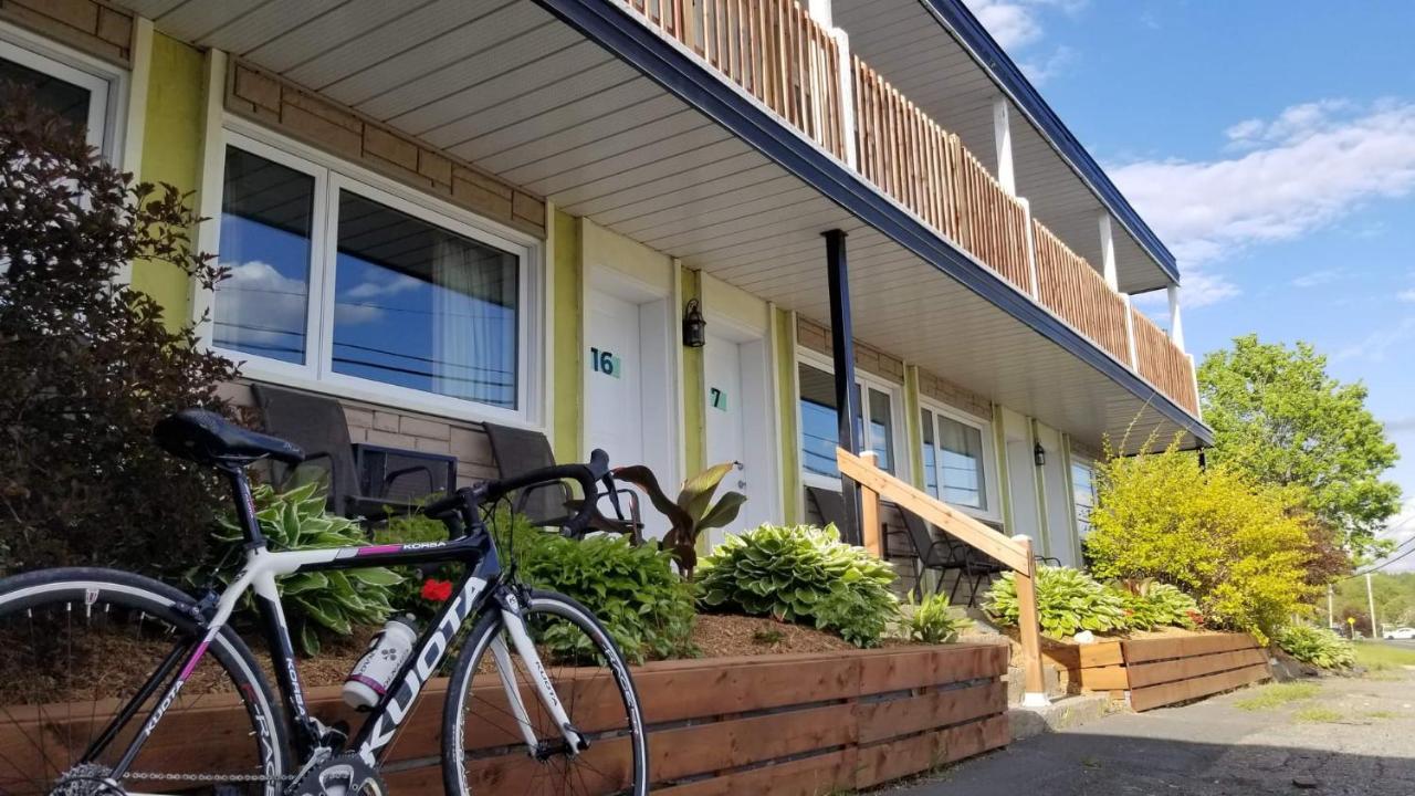 Auberge Happy Logis Lac-Etchemin Zewnętrze zdjęcie